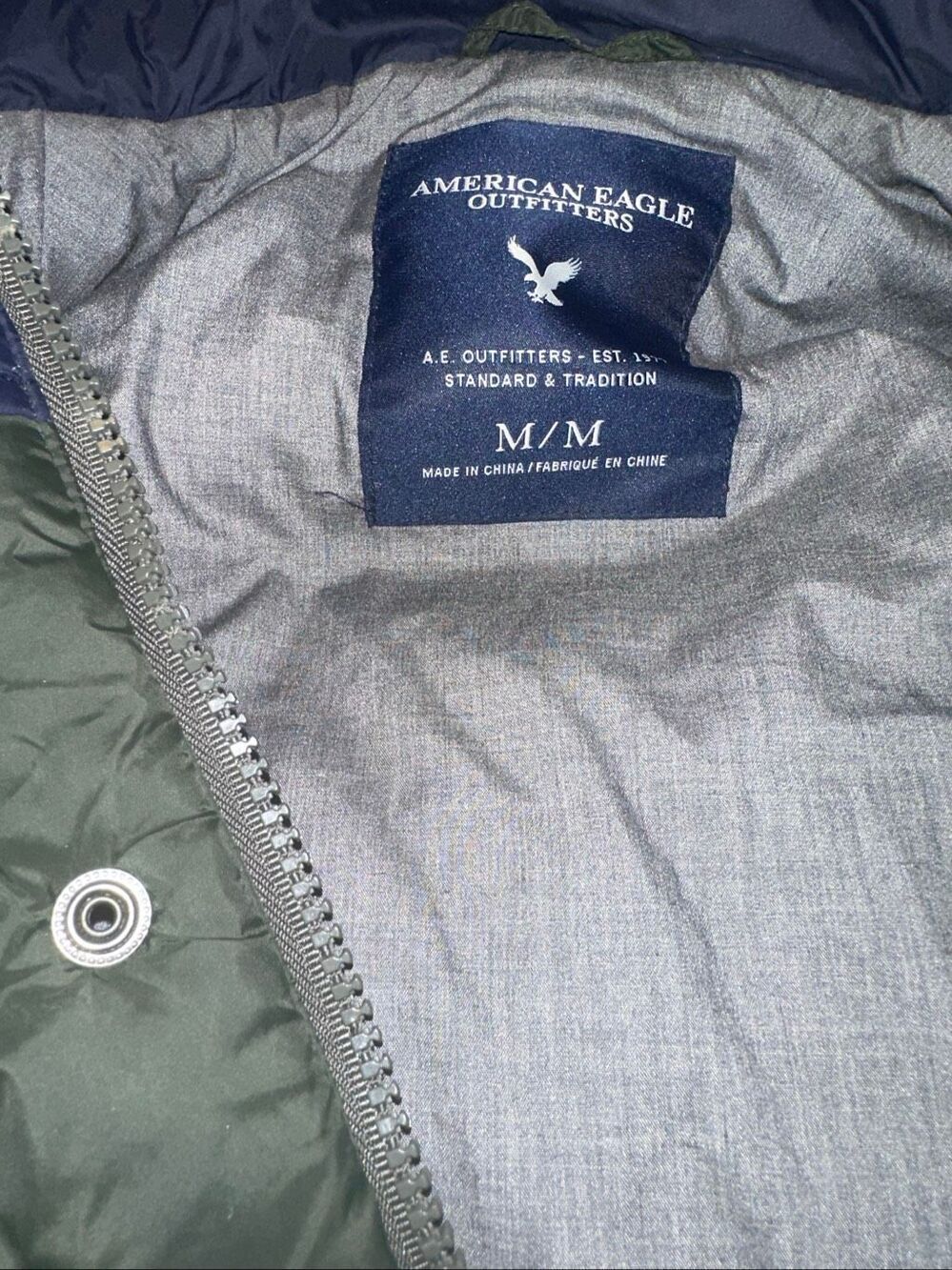 American Eagle Outfitters Men's Green & Navy Blue Colorblock Puffer Vest Size Me - Picture 6 of 6